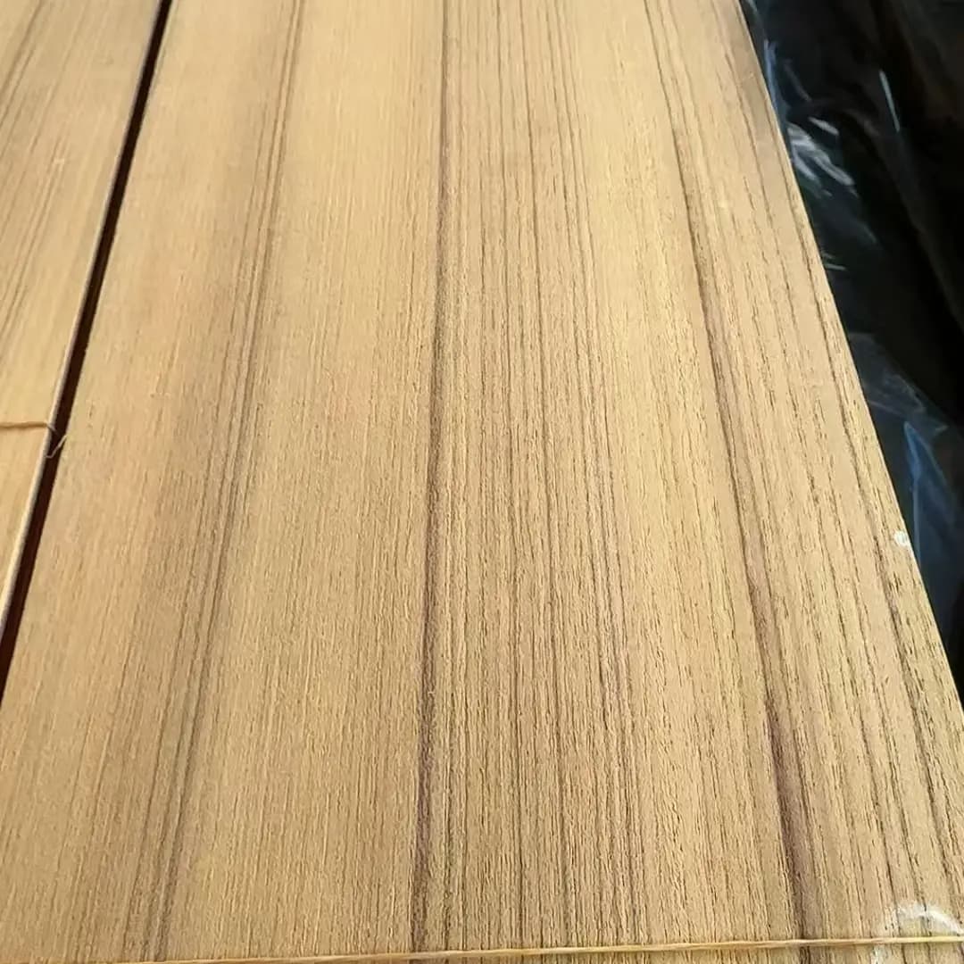 Quarter Cut Golden Burma Teak Natural Wood Veneer for furniture, doors and decorative panels 5