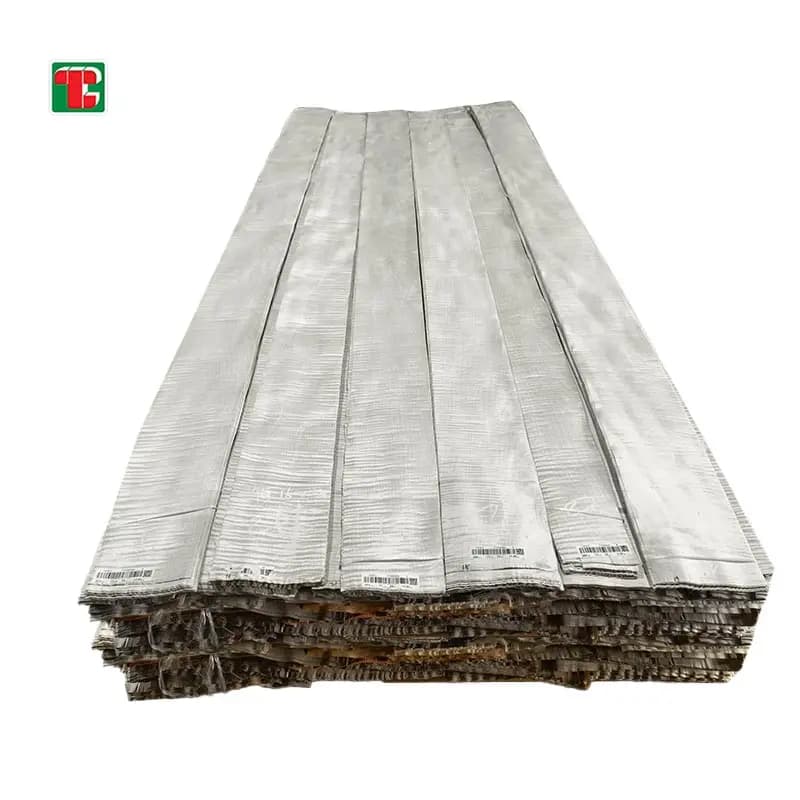 Quarter Cut Maple Natural Wood Veneer Sheets for furniture, doors and decorative panels 3