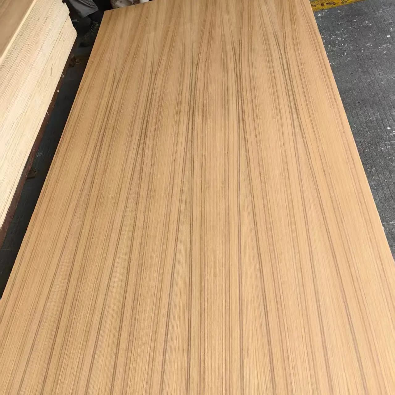 Teak Veneer Plywood - Image 3