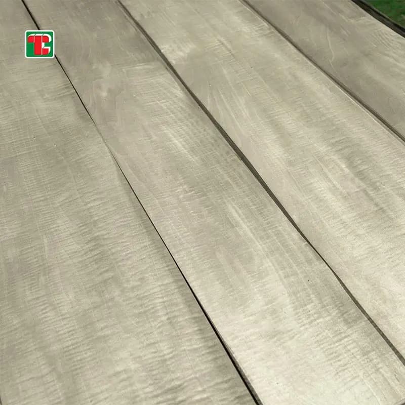 Crown Cut Flame Maple Natural Wood Veneer Sheets for furniture, doors and decorative panels