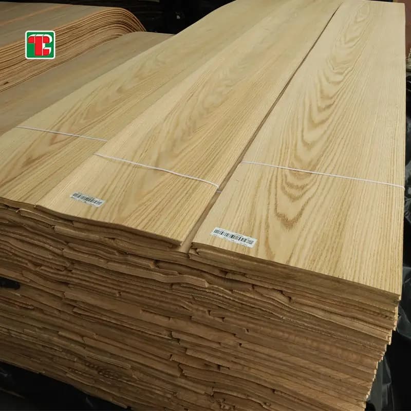 Crown Cut Red Oak Natural Wood Veneer Sheets for furniture, doors and decorative panels