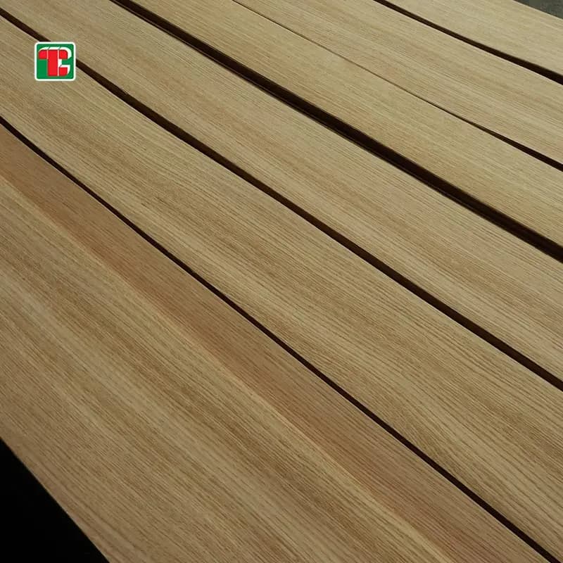 Crown Cut White Oak Natural Wood Veneer Sheets for furniture, doors and decorative panels