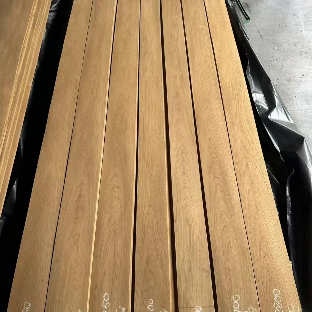 Quarter Cut Golden Burma Teak Natural Wood Veneer for furniture, doors and decorative panels