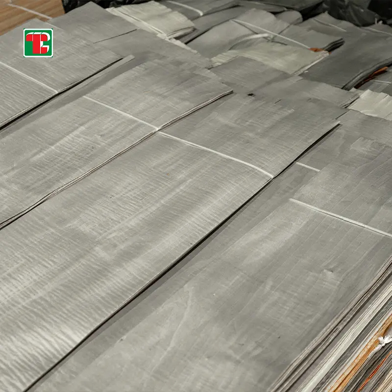 Quarter Cut Maple Natural Wood Veneer Sheets for furniture, doors and decorative panels 2