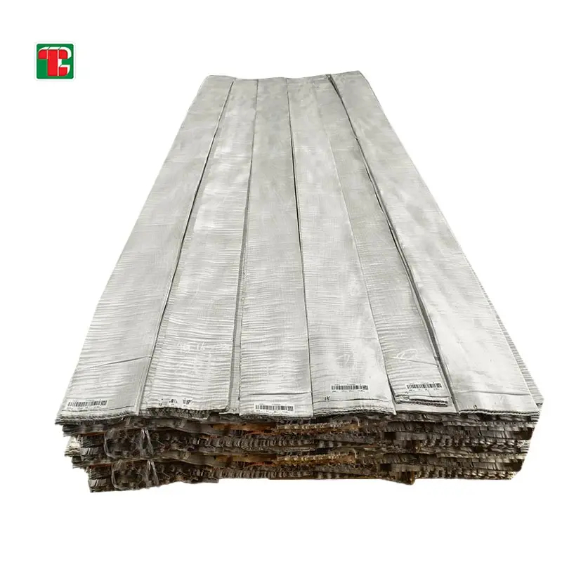 Quarter Cut Maple Natural Wood Veneer Sheets for furniture, doors and decorative panels 3