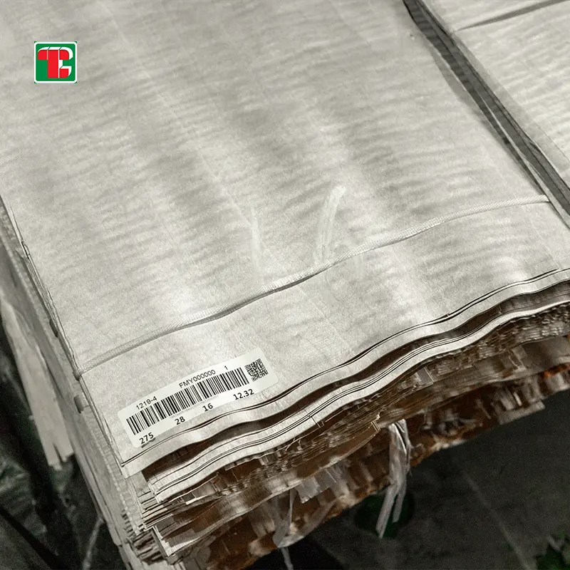 Quarter Cut Maple Natural Wood Veneer Sheets for furniture, doors and decorative panels 6