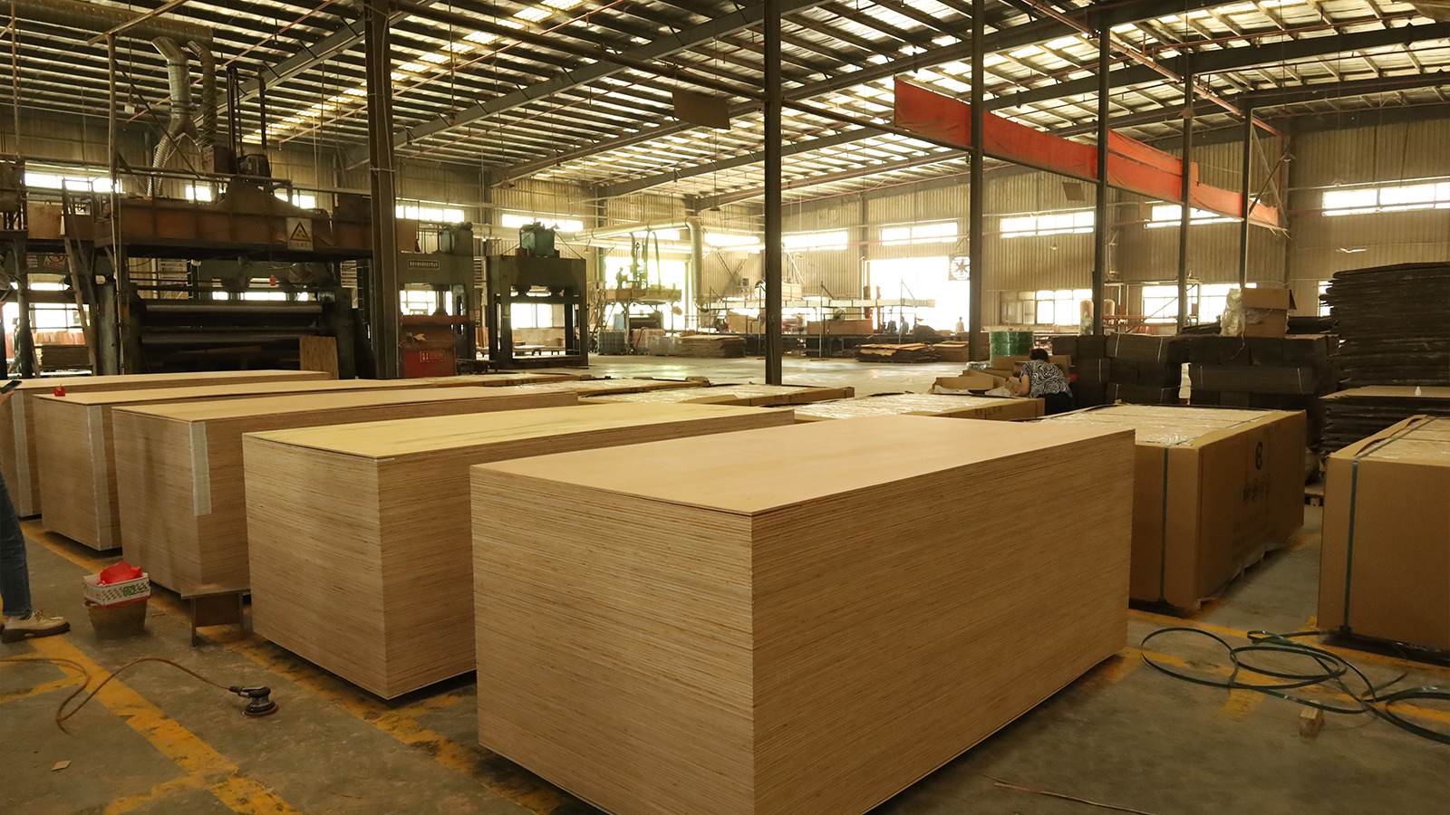 Commercial Plywood Manufacturer